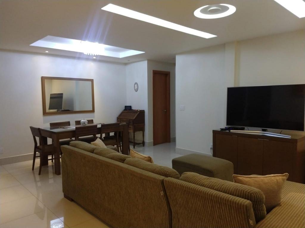 Apartamento à venda com 3 quartos, 117m² - Foto 3