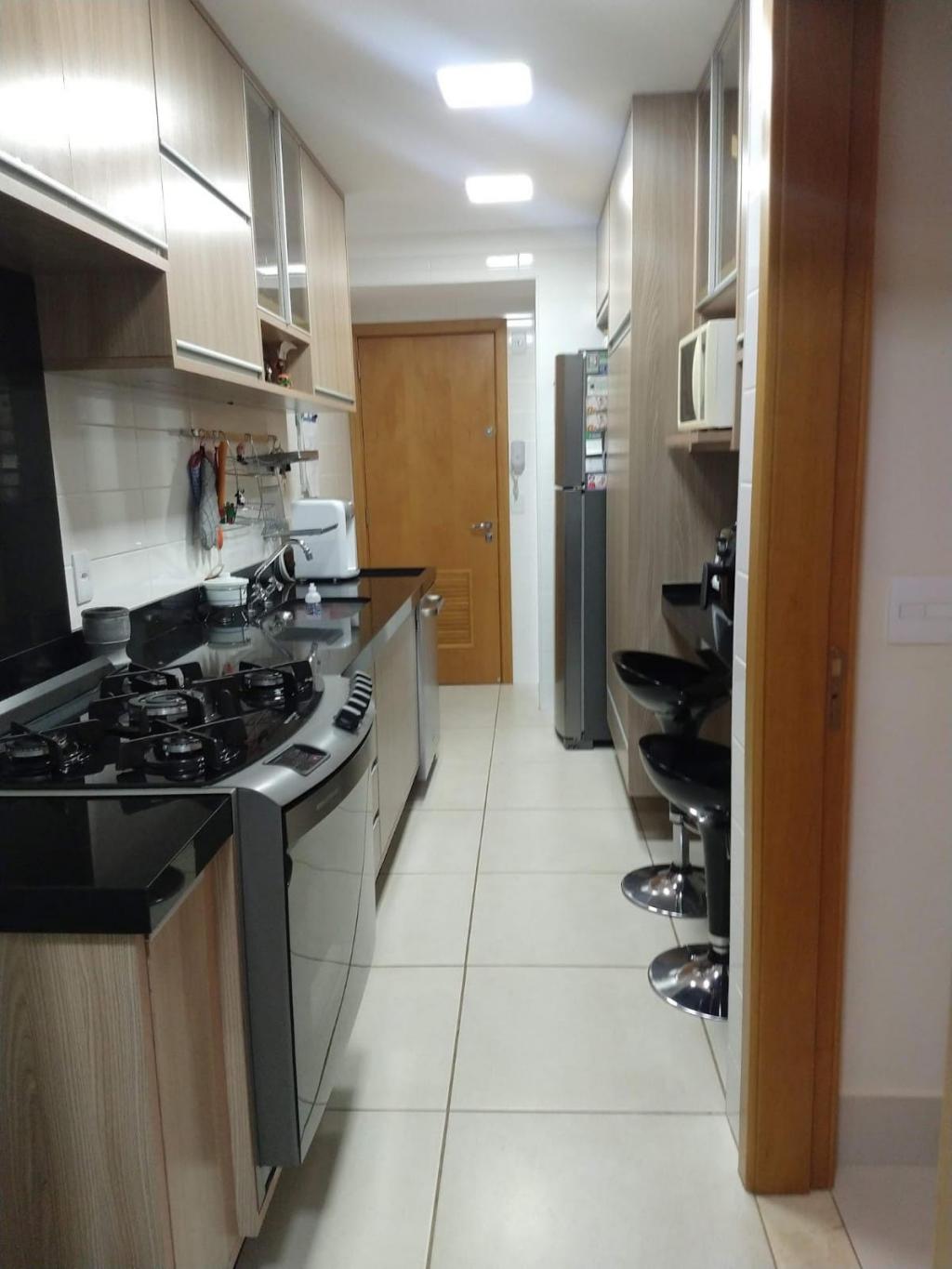 Apartamento à venda com 3 quartos, 117m² - Foto 8