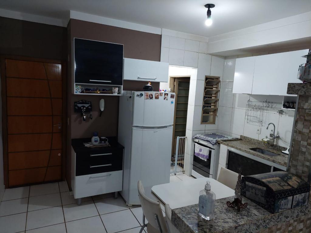 Apartamento à venda com 2 quartos, 70m² - Foto 5