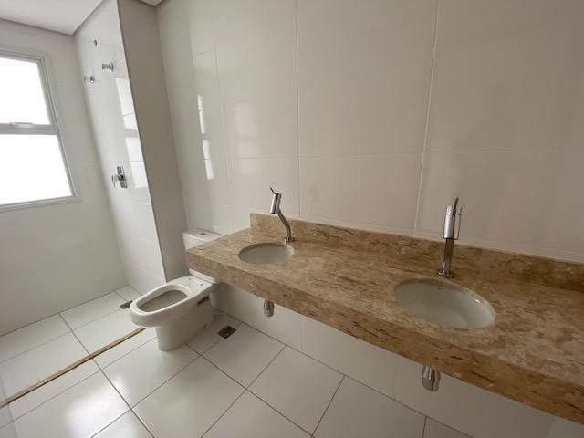 Apartamento à venda com 3 quartos, 158m² - Foto 13