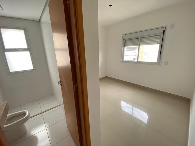 Apartamento à venda com 3 quartos, 158m² - Foto 16