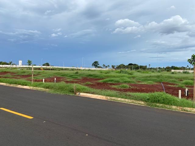 Terreno à venda, 300m² - Foto 1