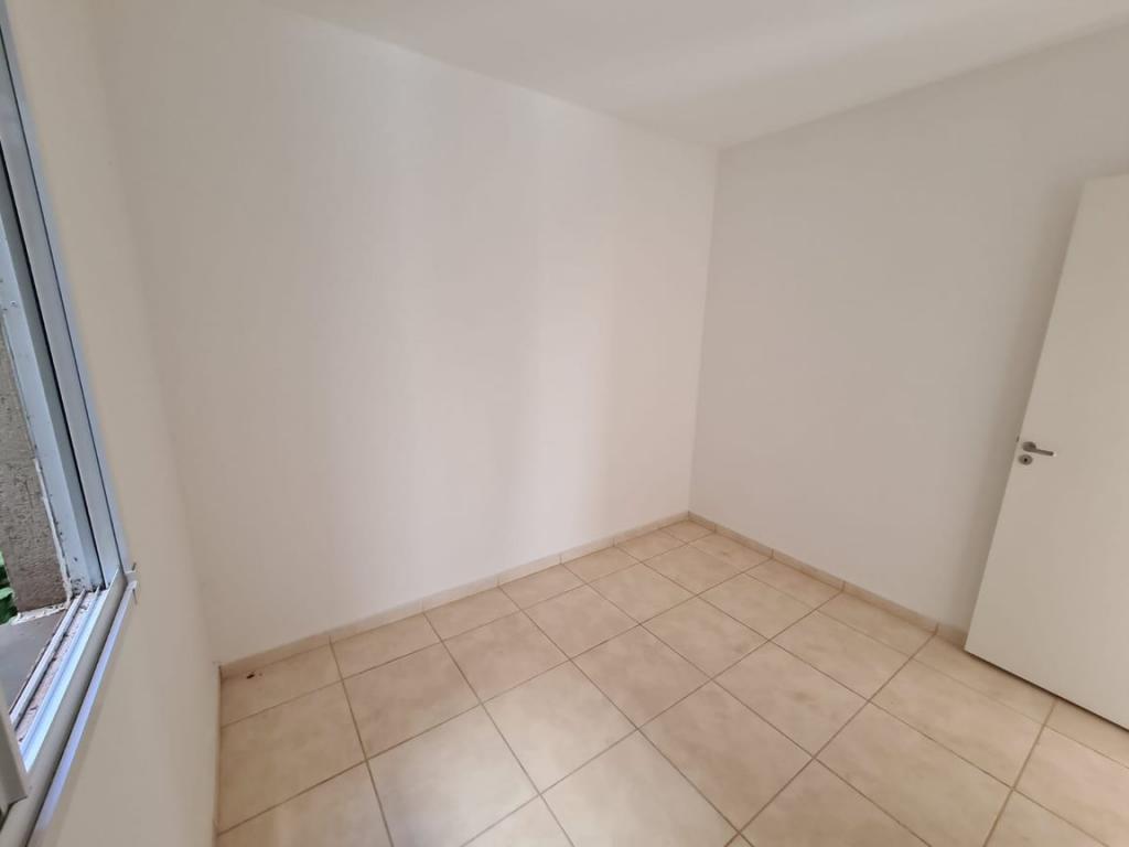 Apartamento à venda com 2 quartos, 49m² - Foto 2