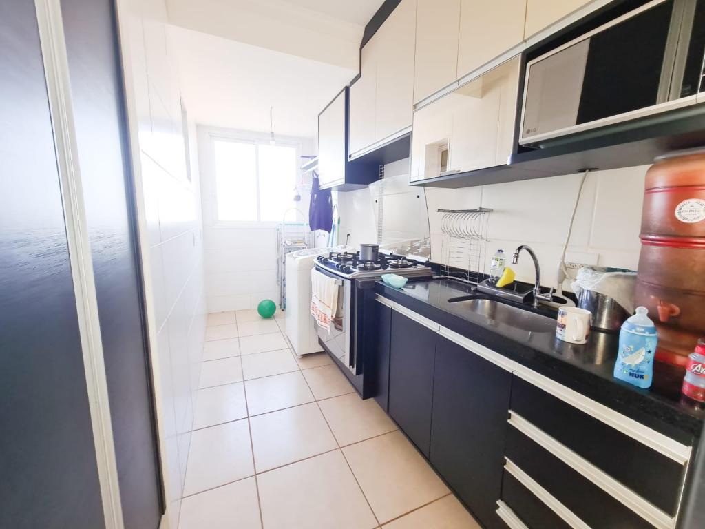 Apartamento à venda com 2 quartos, 63m² - Foto 12