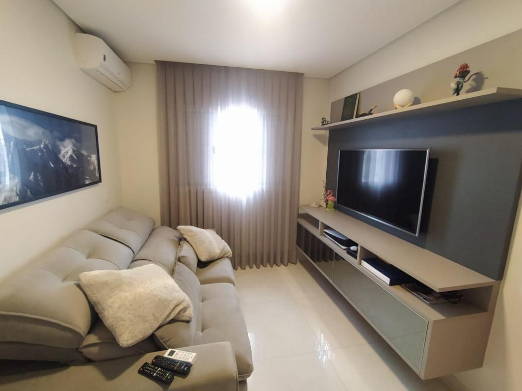 Apartamento à venda com 2 quartos, 68m² - Foto 2