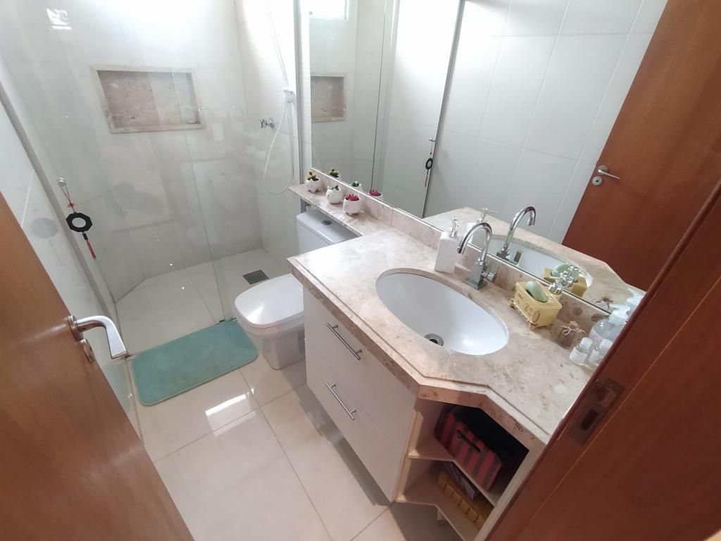 Apartamento à venda com 2 quartos, 68m² - Foto 3