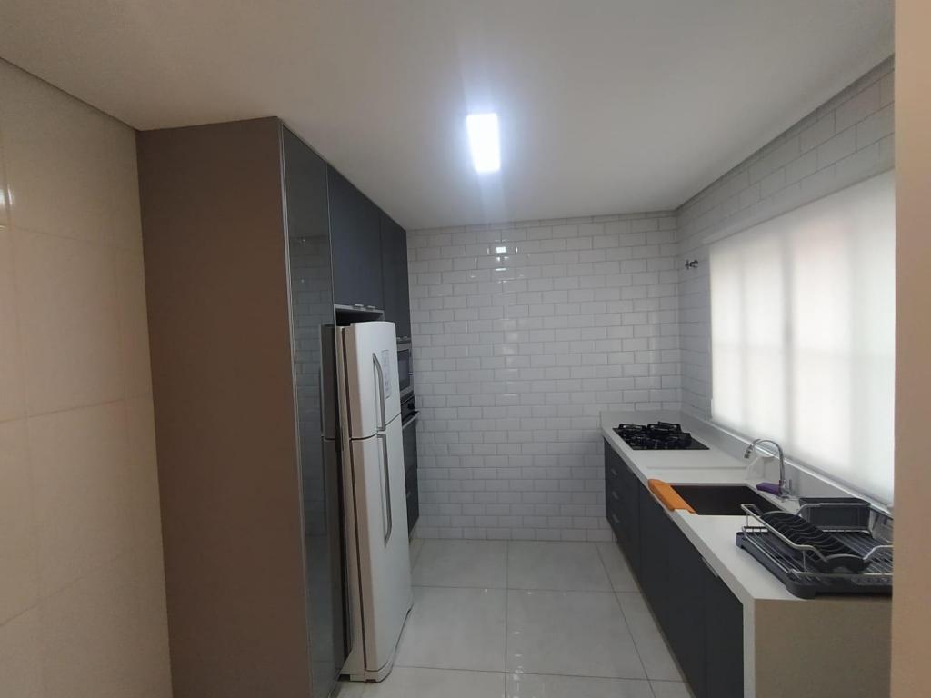 Apartamento à venda com 2 quartos, 68m² - Foto 5