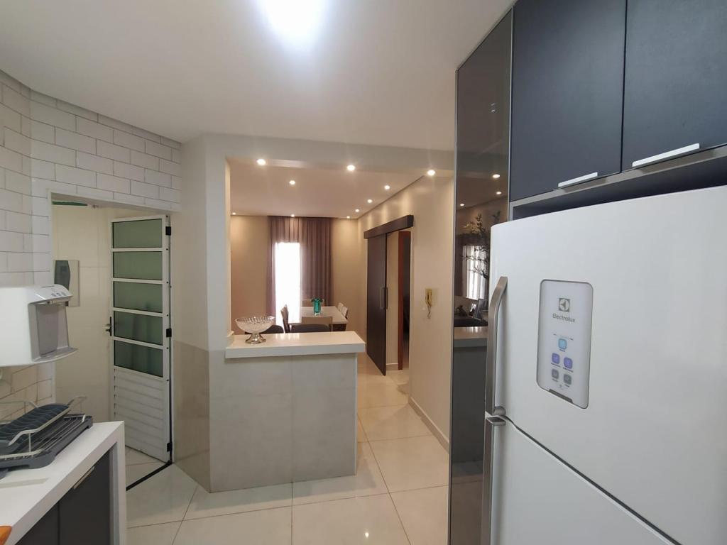 Apartamento à venda com 2 quartos, 68m² - Foto 9