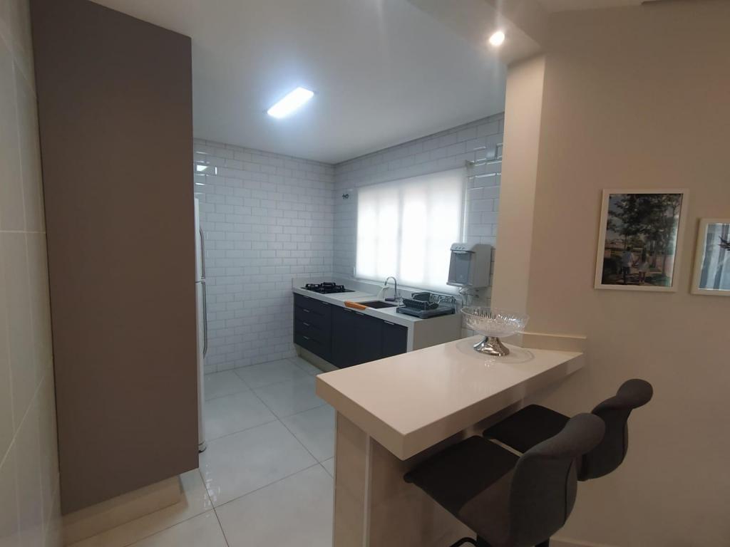 Apartamento à venda com 2 quartos, 68m² - Foto 11