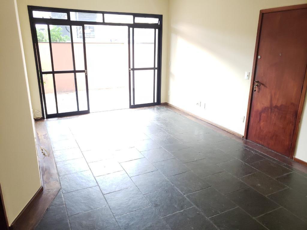 Apartamento à venda com 2 quartos, 82m² - Foto 4