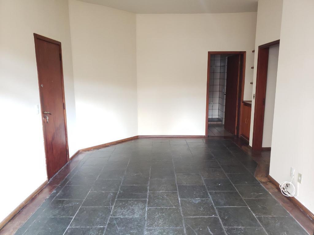 Apartamento à venda com 2 quartos, 82m² - Foto 1