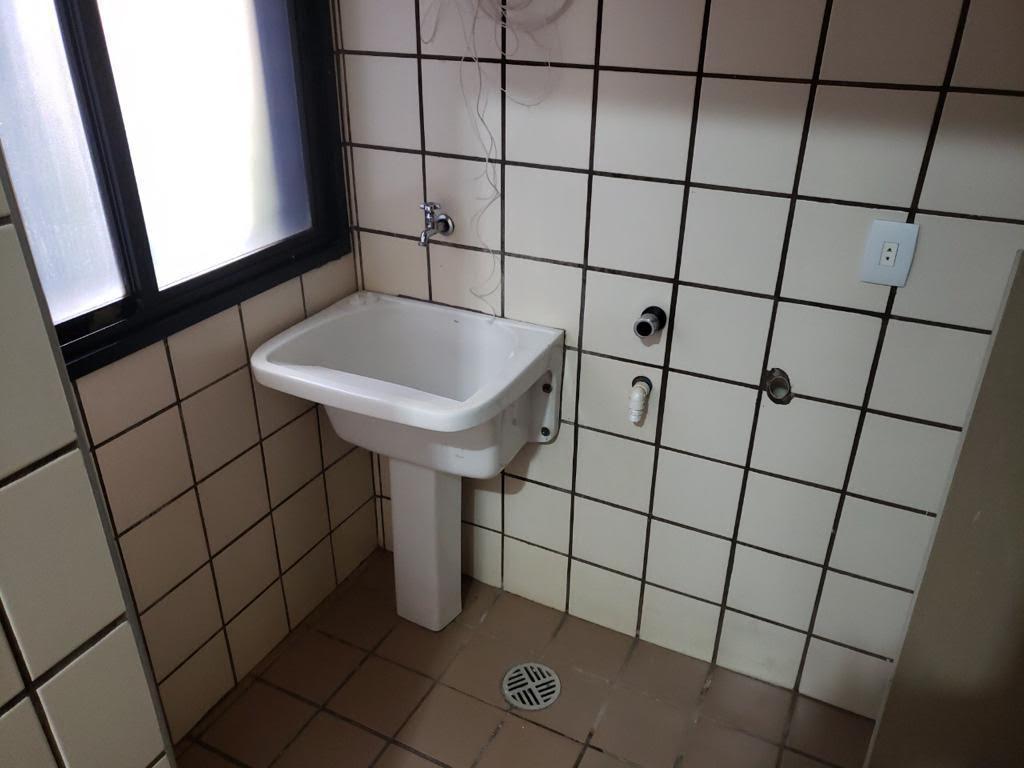 Apartamento à venda com 2 quartos, 82m² - Foto 12