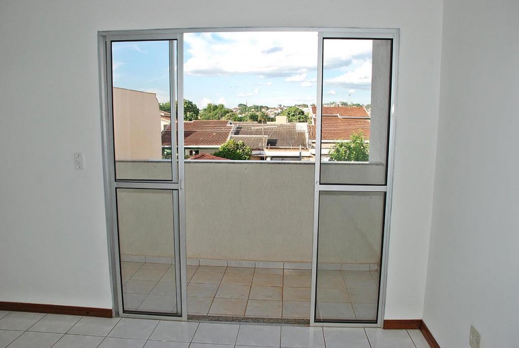 Apartamento à venda com 2 quartos, 55m² - Foto 17