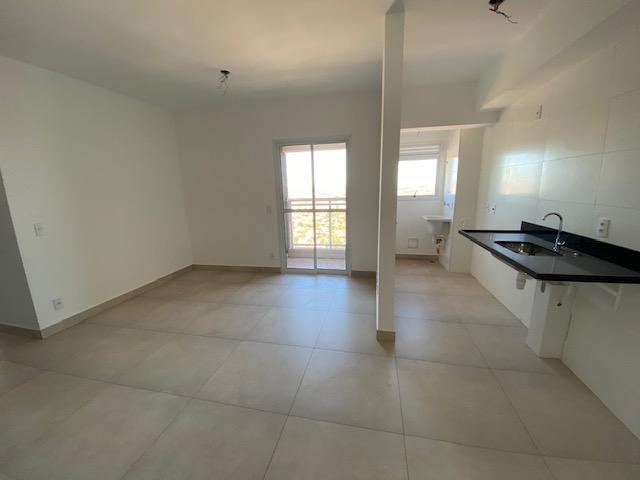 Apartamento à venda com 2 quartos, 66m² - Foto 1