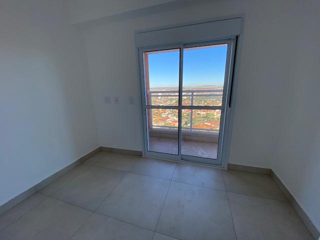 Apartamento à venda com 2 quartos, 66m² - Foto 18