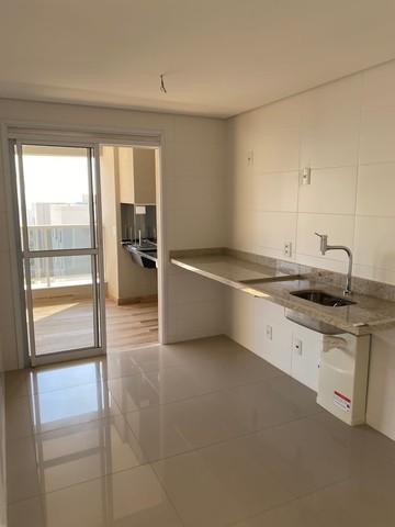 Apartamento à venda com 3 quartos, 131m² - Foto 11