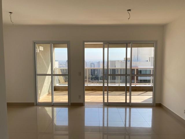 Apartamento à venda com 3 quartos, 131m² - Foto 1