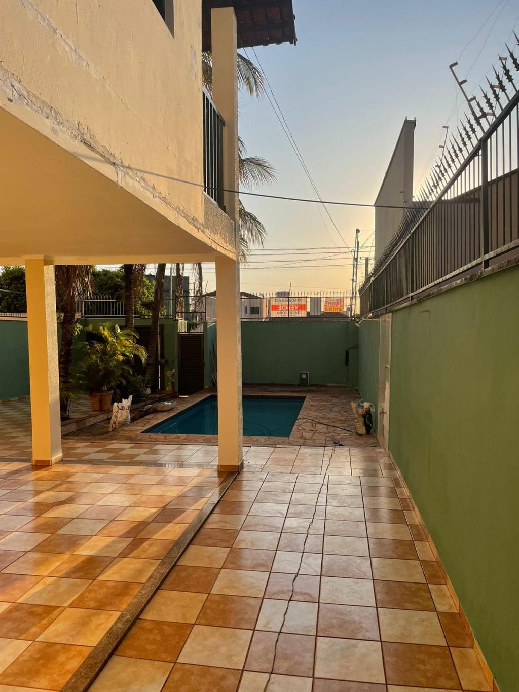 Casa à venda com 4 quartos, 255m² - Foto 11