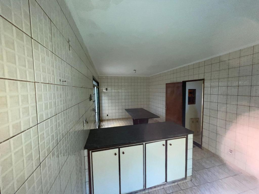 Casa à venda com 4 quartos, 255m² - Foto 13