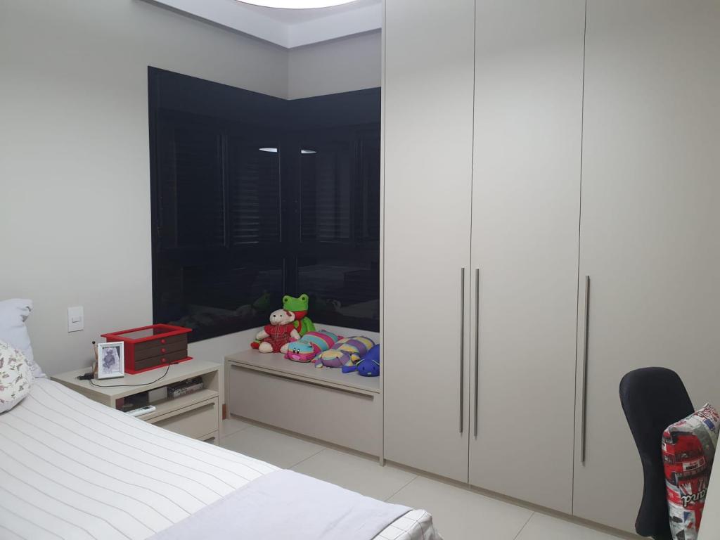 Apartamento à venda com 3 quartos, 160m² - Foto 8