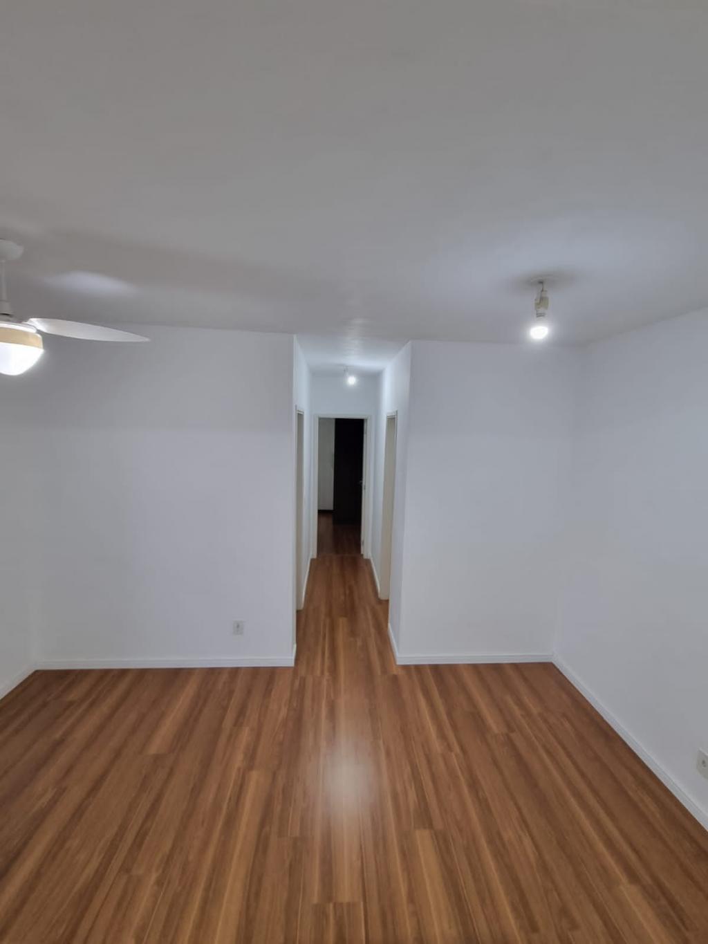 Apartamento à venda com 2 quartos, 56m² - Foto 22