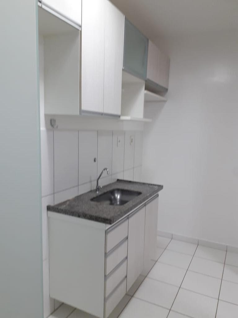 Apartamento à venda com 2 quartos, 48m² - Foto 2