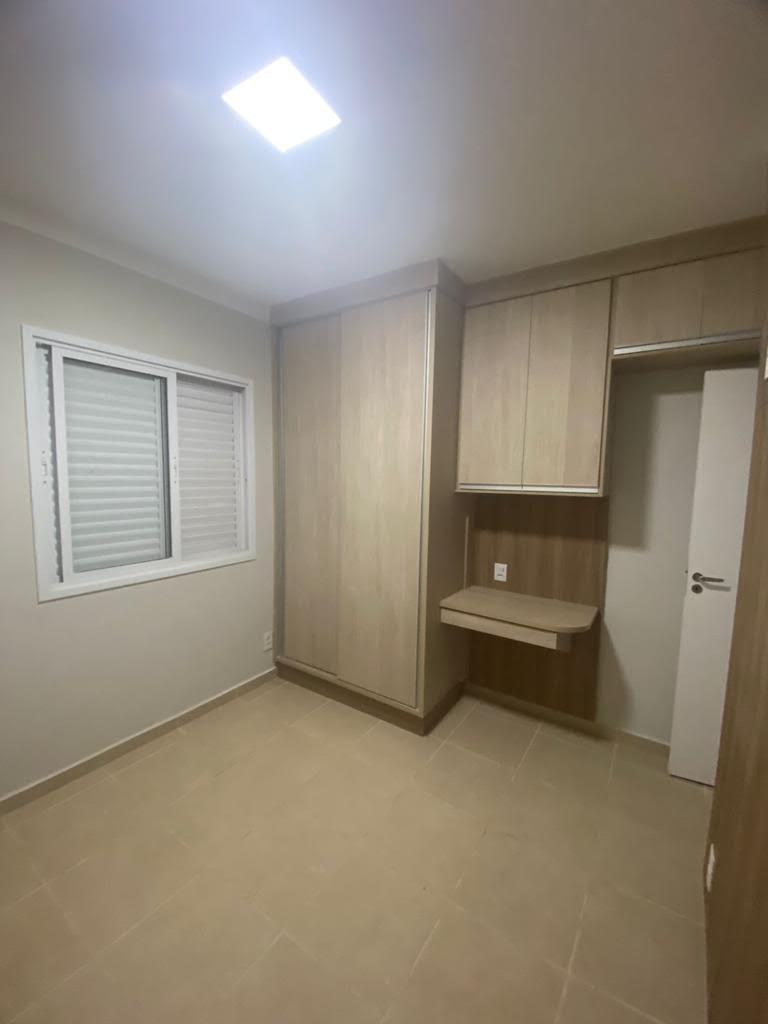 Apartamento à venda com 3 quartos, 71m² - Foto 4