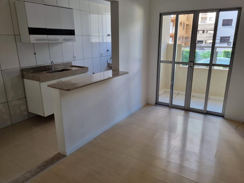 Apartamento à venda com 3 quartos, 65m² - Foto 1