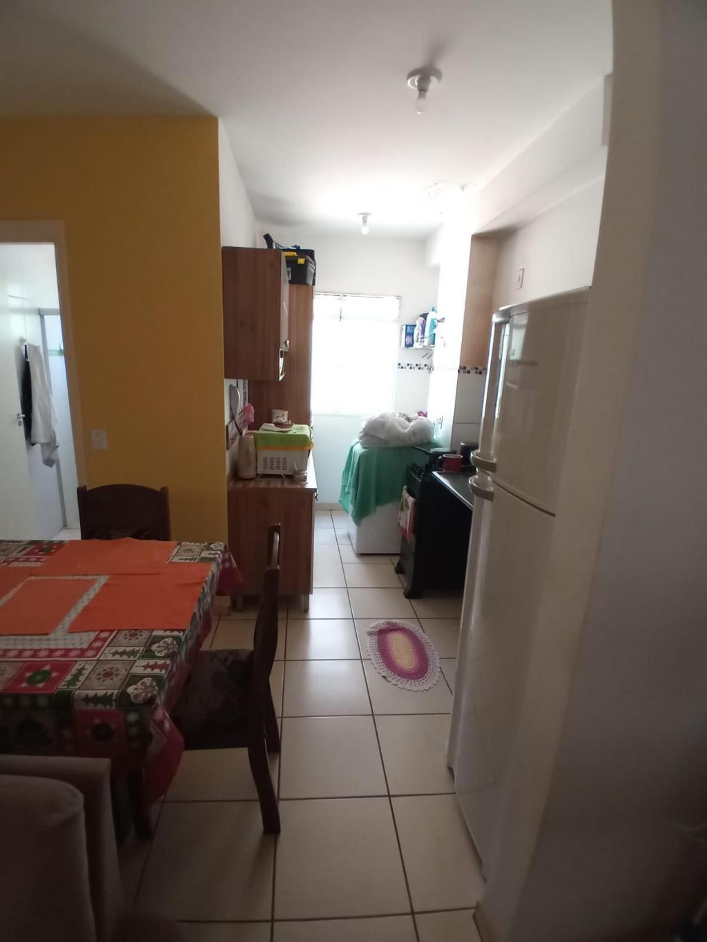 Apartamento à venda com 2 quartos, 45m² - Foto 4