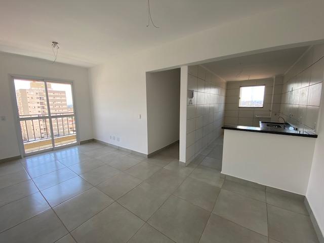 Apartamento à venda com 2 quartos, 61m² - Foto 13