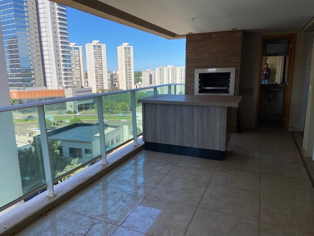 Apartamento à venda com 3 quartos, 135m² - Foto 1