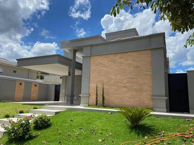 Casa de Condomínio à venda com 3 quartos, 270m² - Foto 1