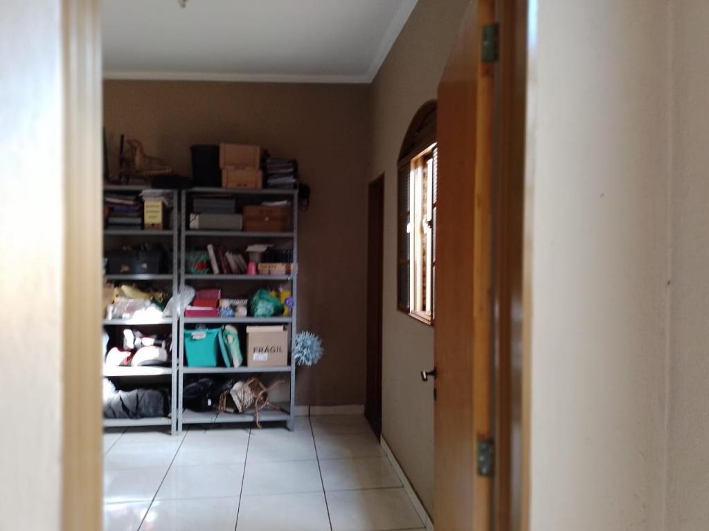 Casa à venda com 3 quartos, 190m² - Foto 11