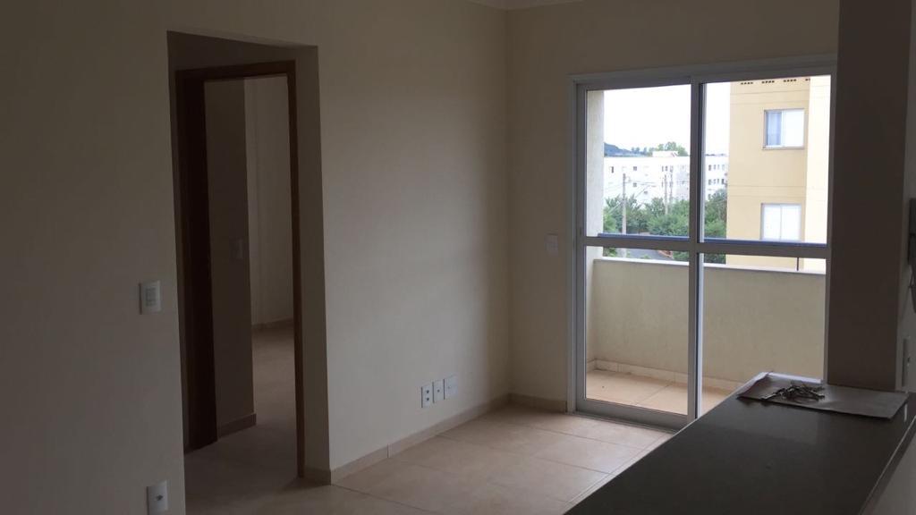 Apartamento à venda com 2 quartos, 56m² - Foto 1