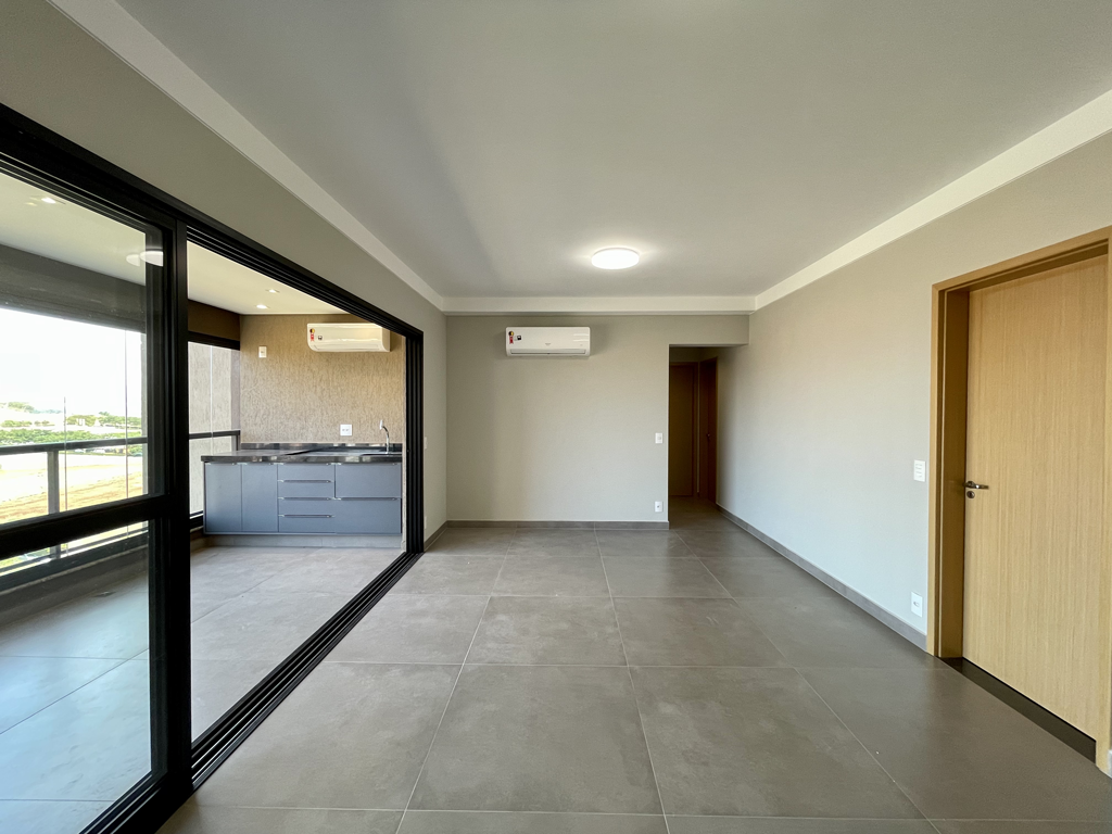 Apartamento à venda com 3 quartos, 118m² - Foto 1