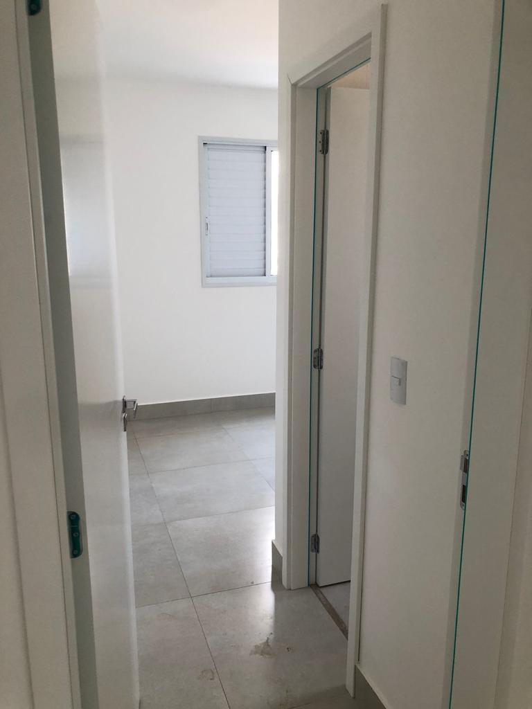 Apartamento à venda com 2 quartos, 67m² - Foto 29