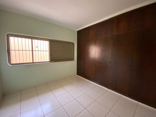 Casa à venda com 4 quartos, 391m² - Foto 14