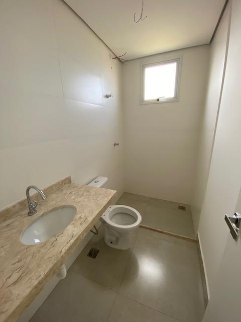 Apartamento à venda com 2 quartos, 67m² - Foto 22