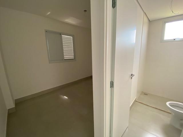 Apartamento à venda com 2 quartos, 67m² - Foto 24