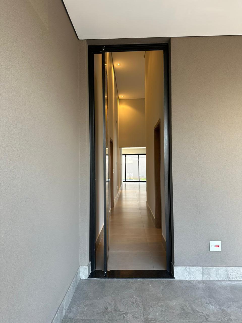 Casa de Condomínio à venda com 4 quartos, 200m² - Foto 3