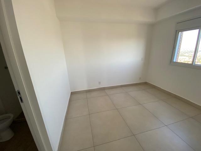 Apartamento à venda com 2 quartos, 69m² - Foto 18