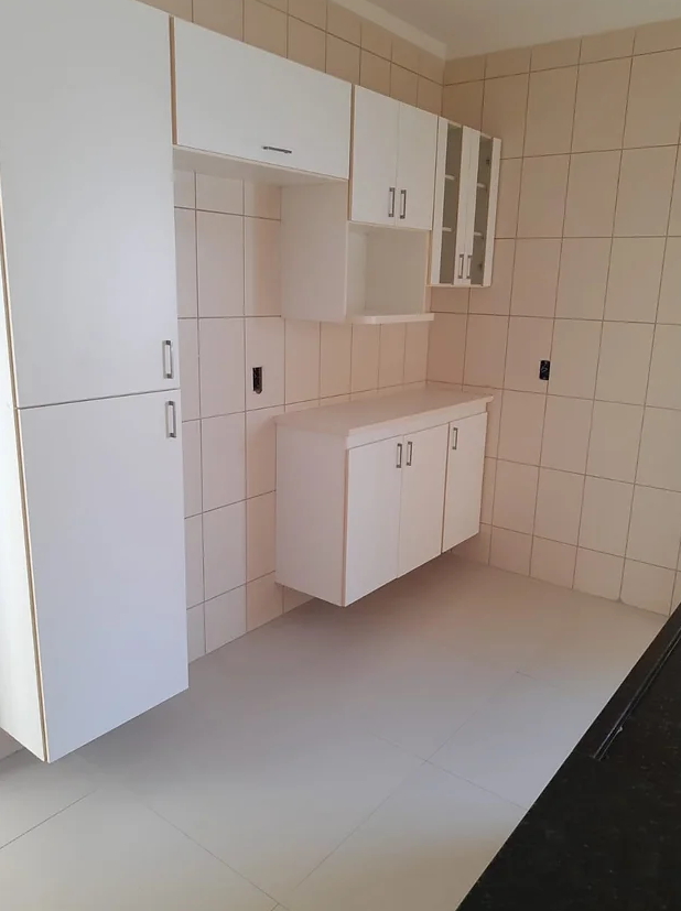 Apartamento à venda com 3 quartos, 96m² - Foto 9