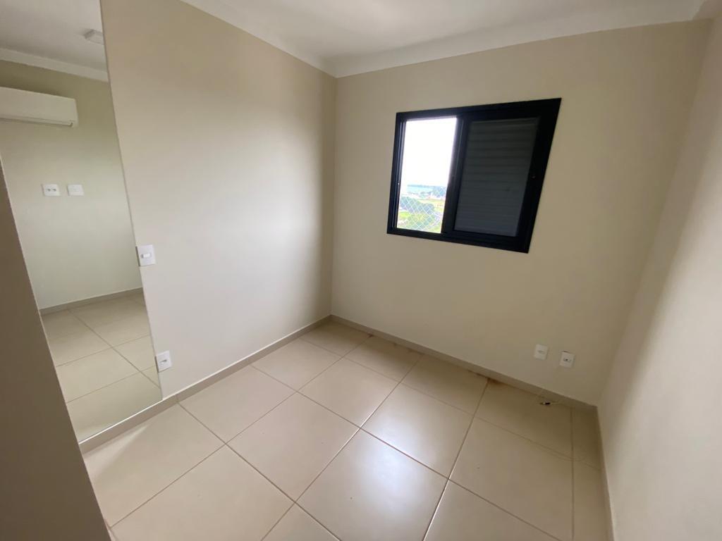 Apartamento à venda com 3 quartos, 90m² - Foto 2