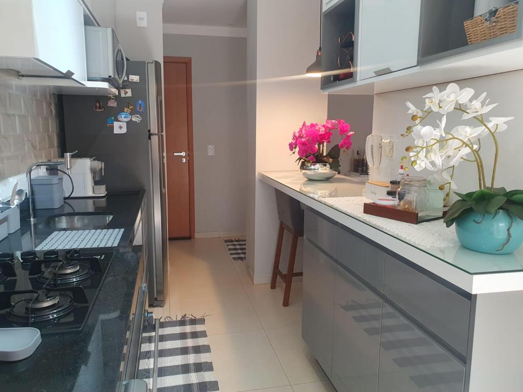 Apartamento à venda com 2 quartos, 77m² - Foto 2