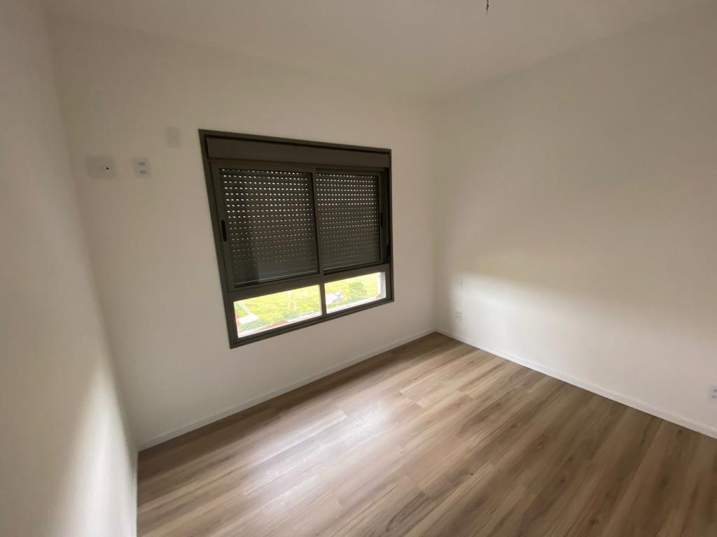 Apartamento à venda com 3 quartos, 111m² - Foto 3