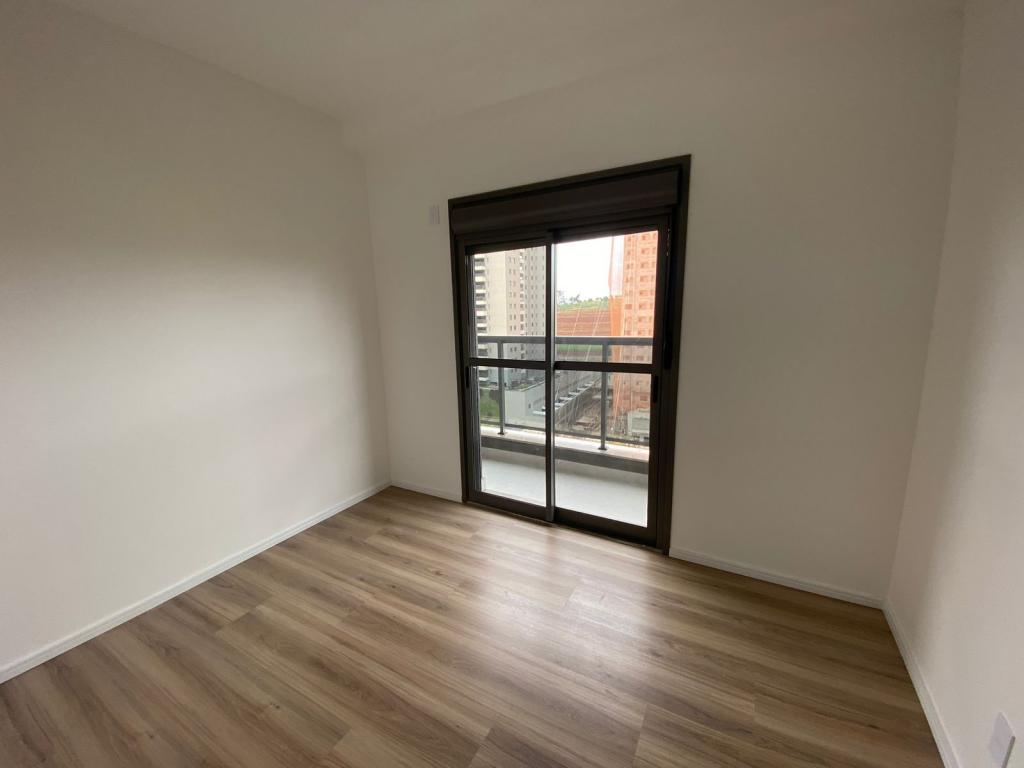 Apartamento à venda com 3 quartos, 111m² - Foto 4