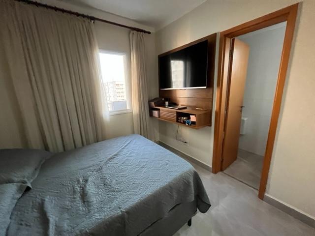 Apartamento à venda com 2 quartos, 76m² - Foto 9