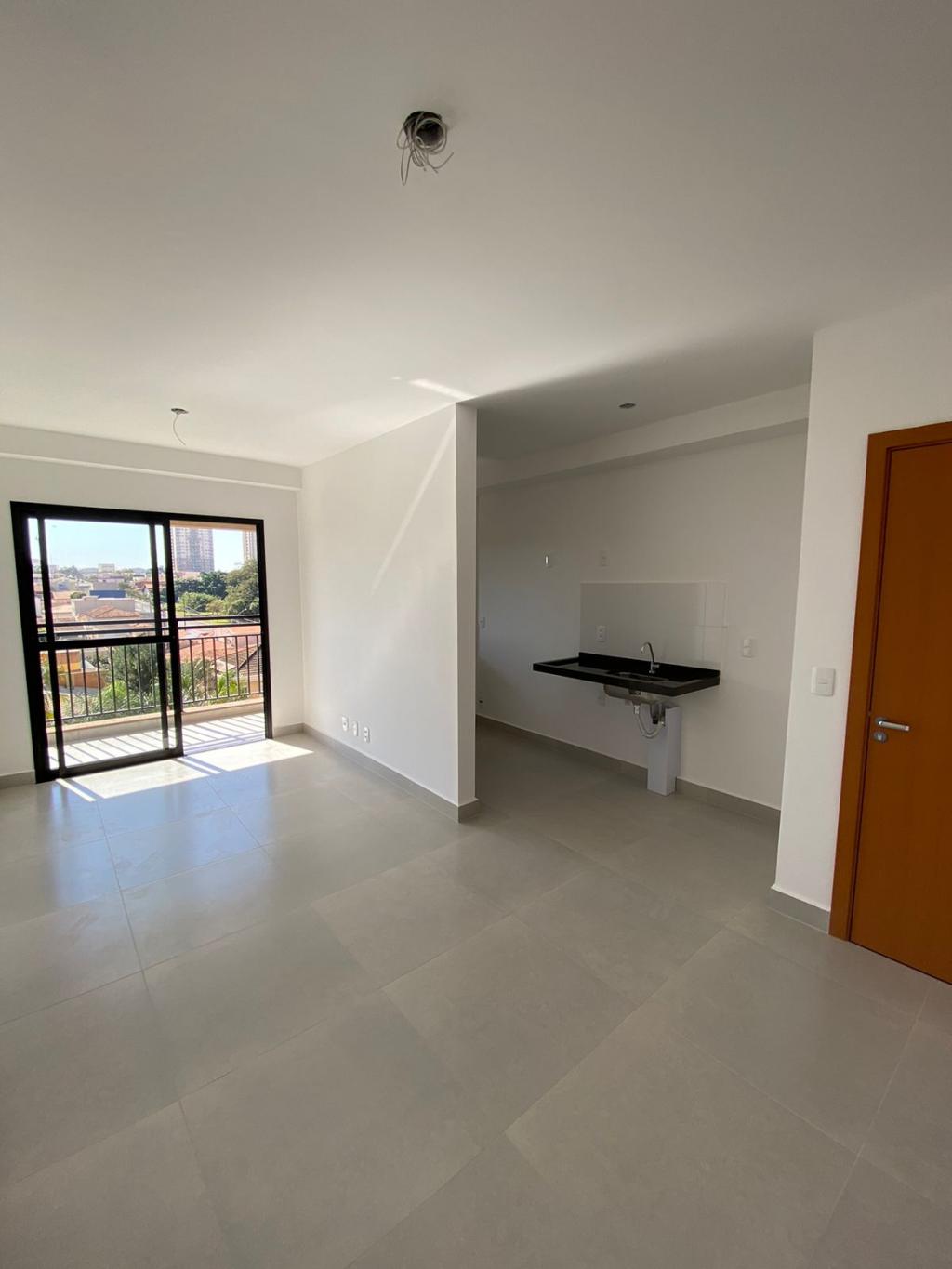 Apartamento à venda com 2 quartos, 62m² - Foto 1