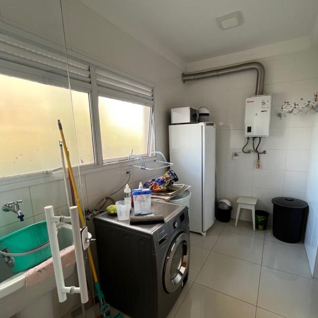 Apartamento para alugar com 3 quartos, 144m² - Foto 4