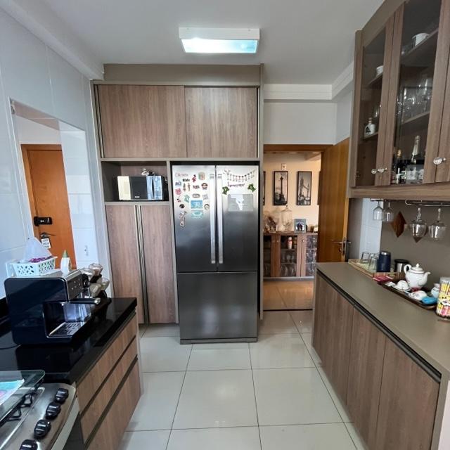 Apartamento para alugar com 3 quartos, 144m² - Foto 6